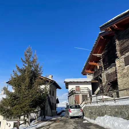 公寓 La Mansarda Di
